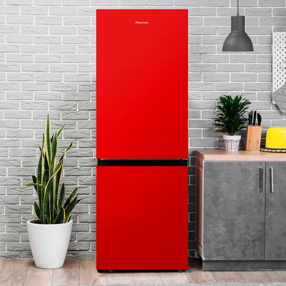 Refrigerador Bottom Freezer Hisense RB215NR 165 L Rojo